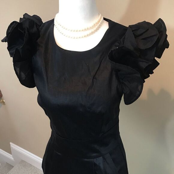 French Connection Flared Sleeve Black Dress Sz 4 - Picture 4 of 8